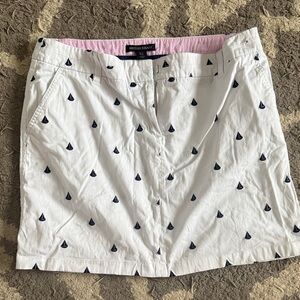 British Khaki White Skirt with Blue Sailboats